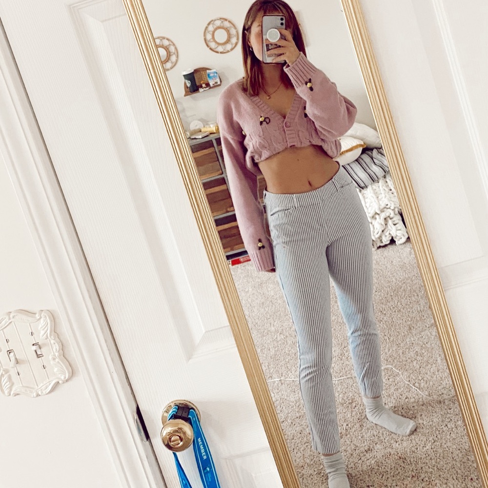 BRAND: Old Navy    SIZE: 8    COLORS: blue & white